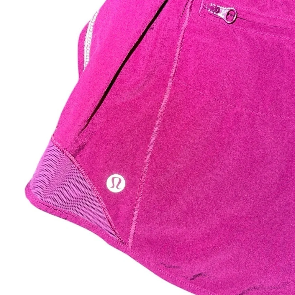 Lululemon Hotty Hot Low Rise lightweight Run Short Long 4” in Deep Fuchsia Sz 6